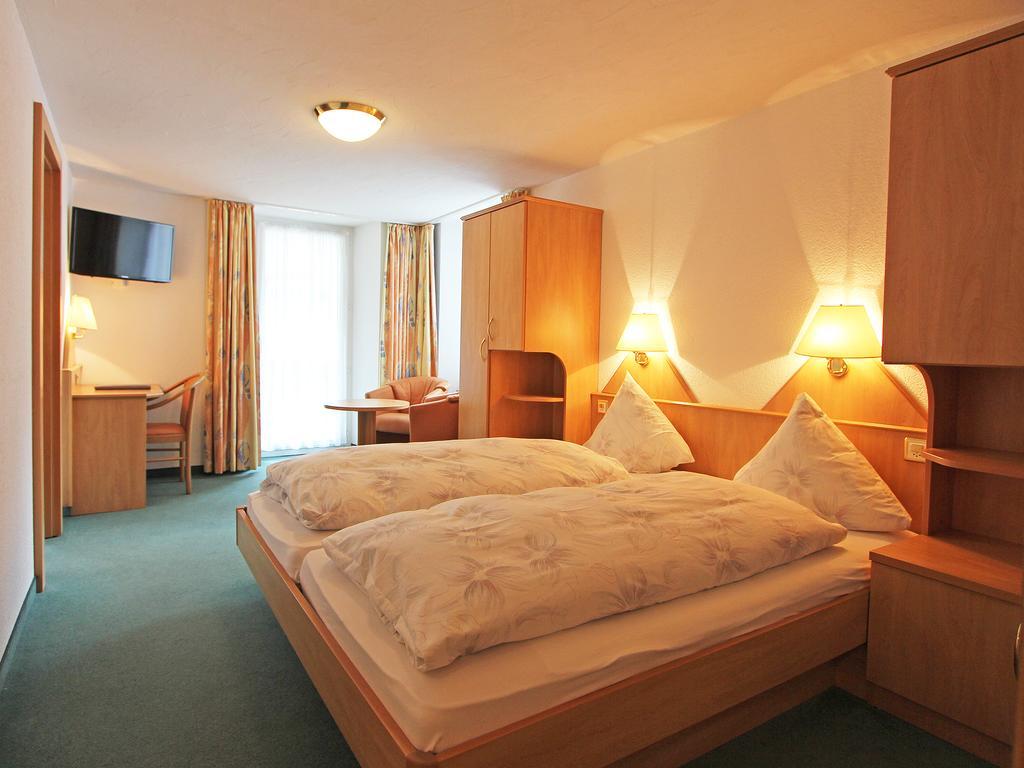 Hotel Monte-Moro Saas-Almagell Pokoj fotografie